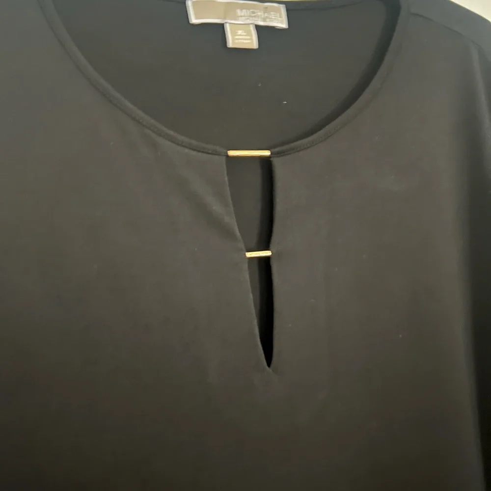 Michael Kors Cute Black Short‎ Sleeve Tee, Size XL